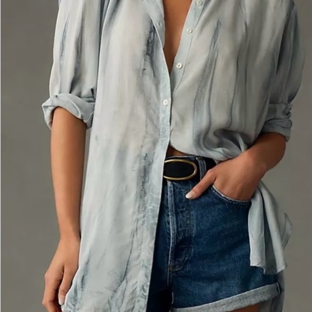 Anthropologie Pilcro Liquid Buttondown Shirt in Blue-Motif. 2X